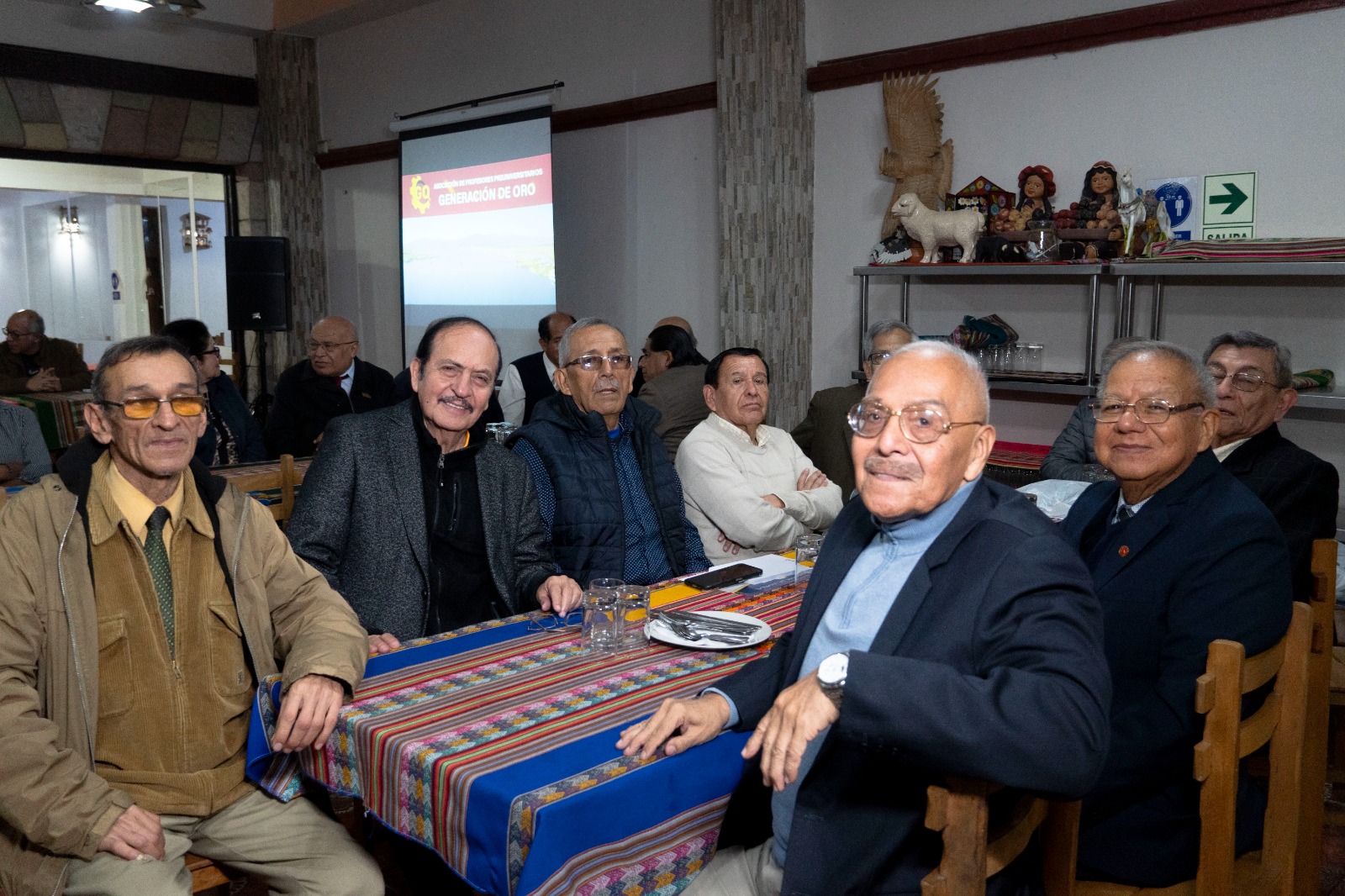 Mesa de Honor y Brindis Magisterial